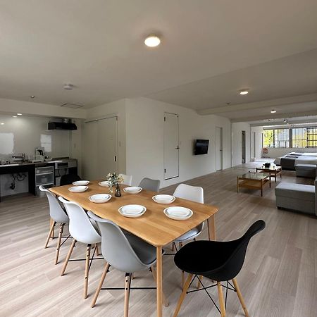 הצוקייצ'י Bhotel Kaniwasou 201 2Br Apt, Near Itsukushima Shrine, For 12 Ppl מראה חיצוני תמונה