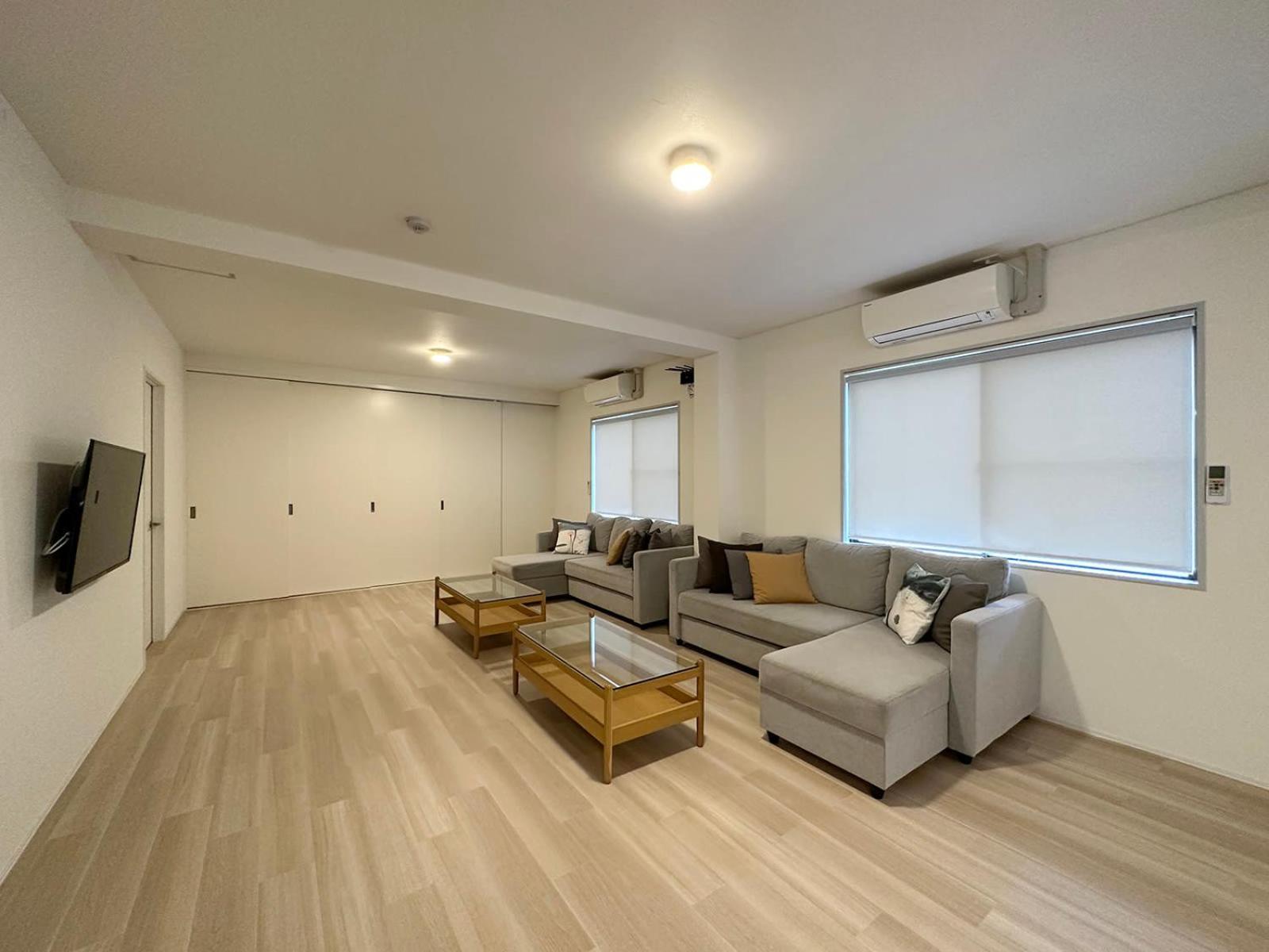הצוקייצ'י Bhotel Kaniwasou 201 2Br Apt, Near Itsukushima Shrine, For 12 Ppl מראה חיצוני תמונה